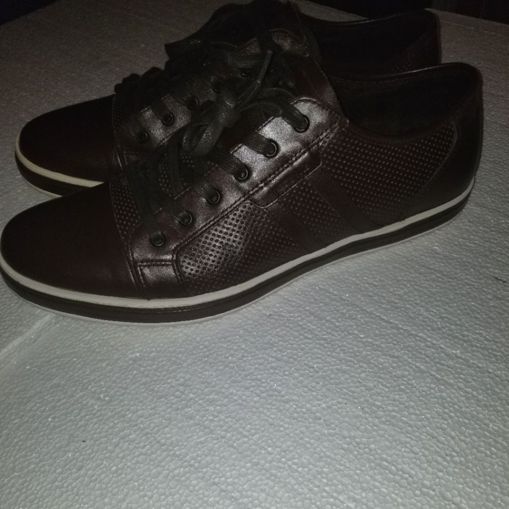 Kenneth Cole Right On Cue